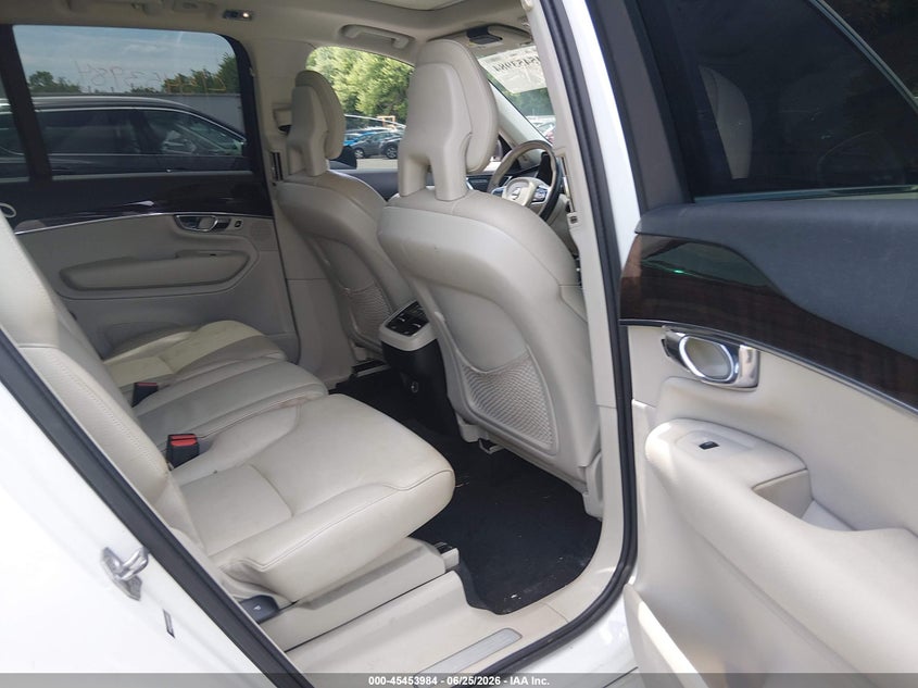 2016 VOLVO XC90 auction photo 8