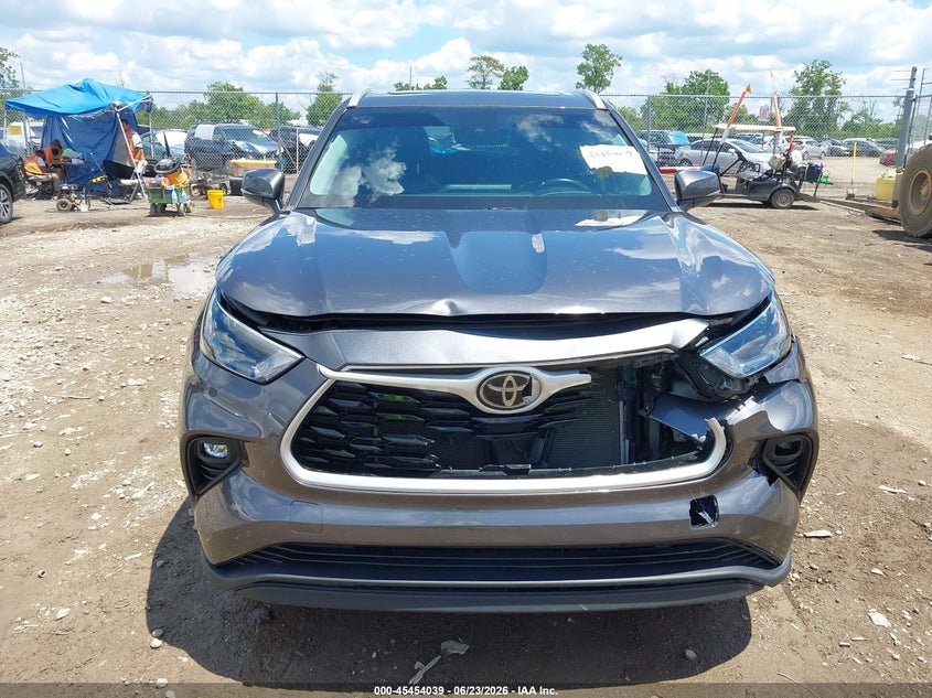 2022 Toyota Highlander Xle VIN: 5TDGZRBH4NS579221 Lot: 45454039