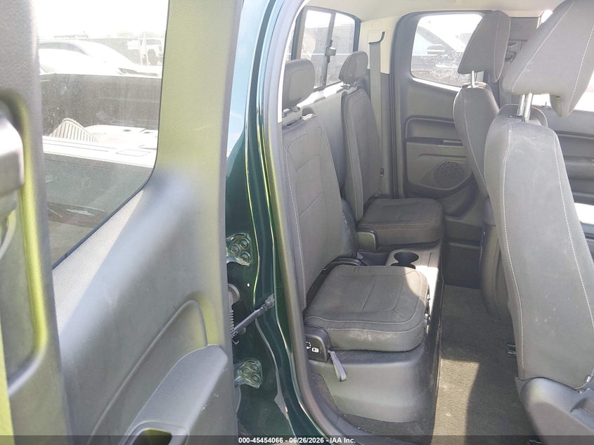 2015 CHEVROLET COLORADO auction photo 8