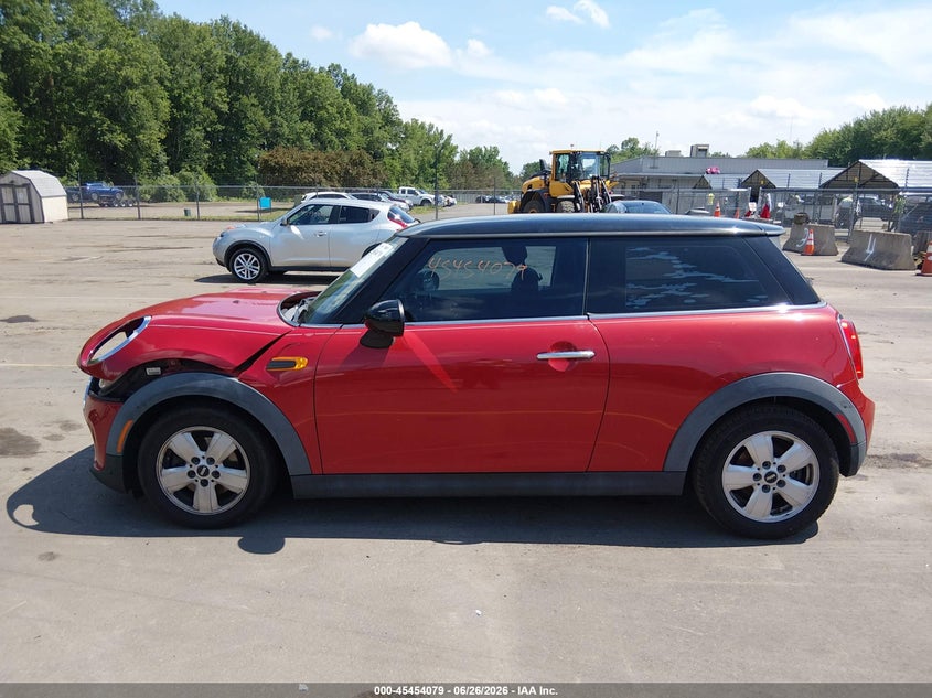 2016 Mini Hardtop Cooper VIN: WMWXP5C58G3B14187 Lot: 45454079