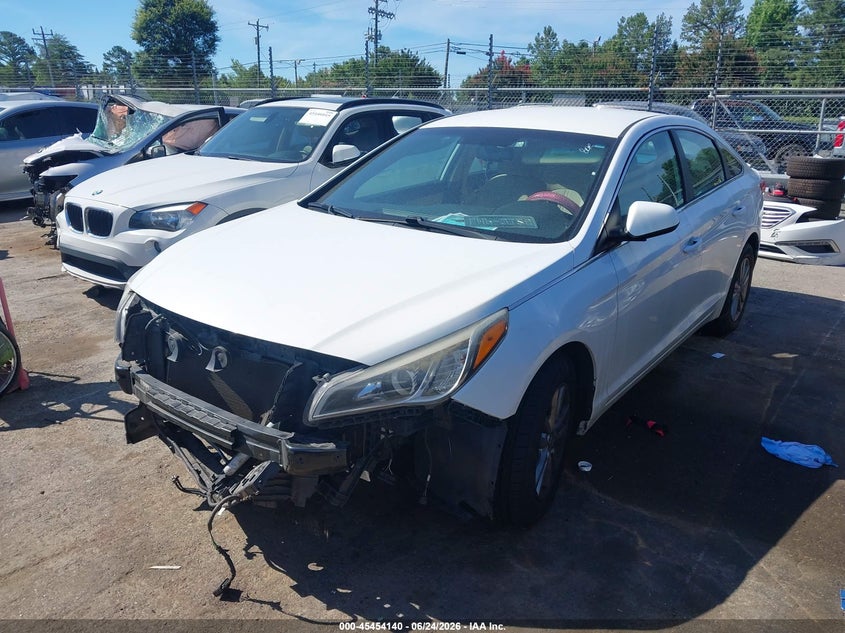 2015 HYUNDAI SONATA auction photo 2