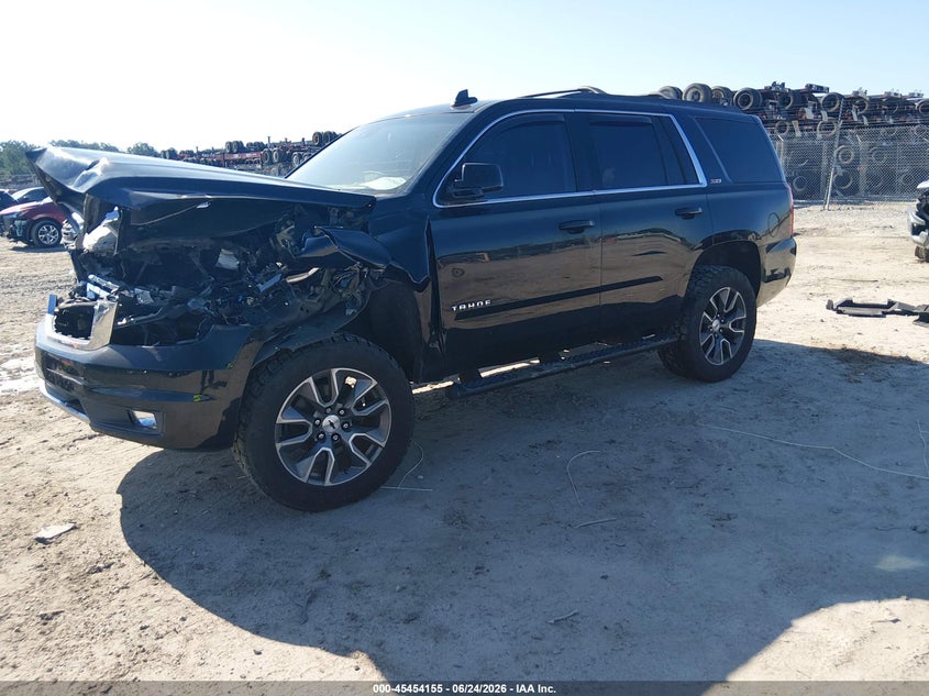 2019 Chevrolet Tahoe Lt, Удар спереди, IAAI, VIN 1GNSKBKCXKR327677 — фото 2
