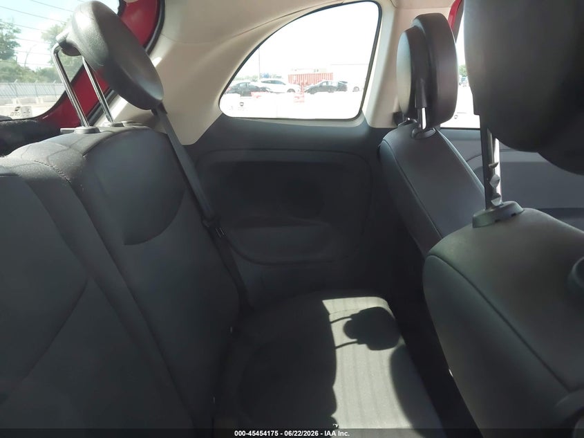 2015 Fiat 500 Pop VIN: 3C3CFFAR5FT520111 Lot: 45454175