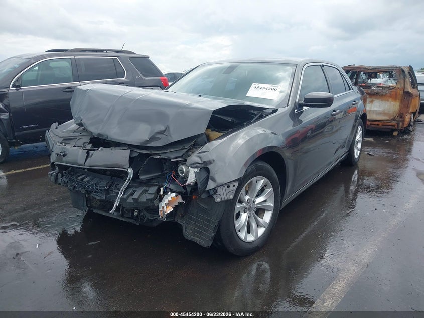 Vin: 2c3ccaag8fh920490, lot: 45952312, chrysler 300 limited 20152
