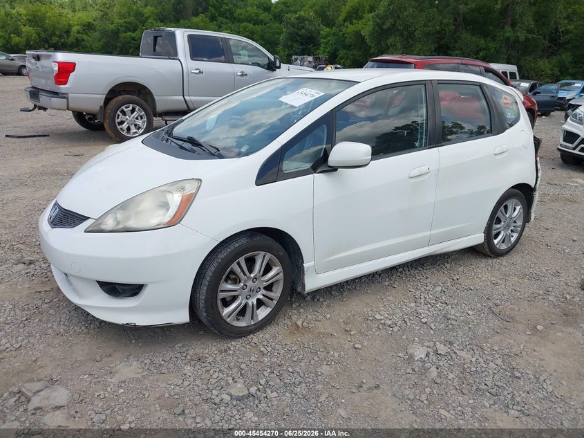 2010 Honda Fit Sport JHMGE8G45AS011944 photo 1