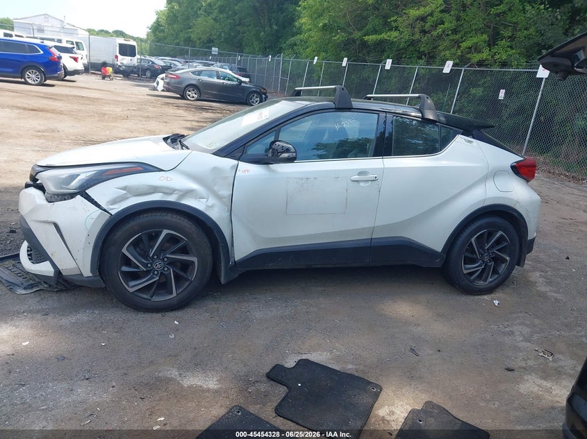 TOYOTA C-HR - zdjęcie 14
