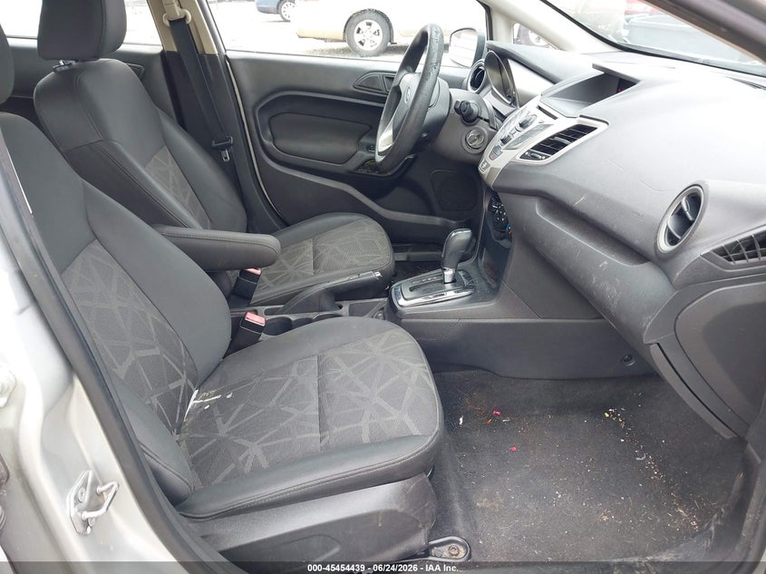 2012 FORD FIESTA auction photo 5