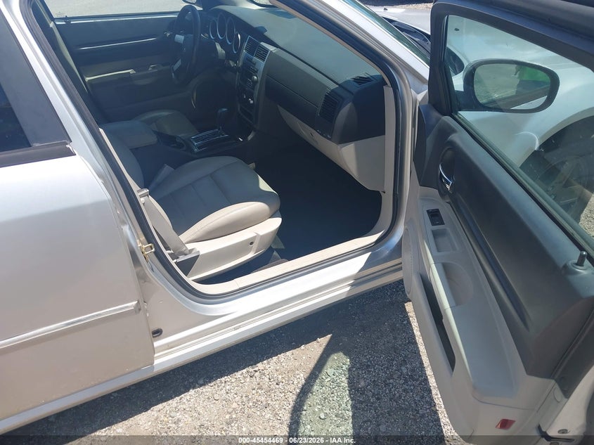 2006 DODGE MAGNUM auction photo 5