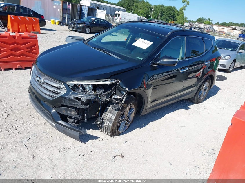 2018 Hyundai Santa Fe, Left Front, IAAI, VIN 5NMZU3LB5JH064031 — photo 2