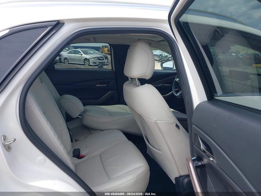 2022 Mazda Cx-30 Premium VIN: 3MVDMBDL2NM447552 Lot: 45454490