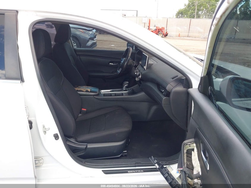 2021 NISSAN SENTRA auction photo 5