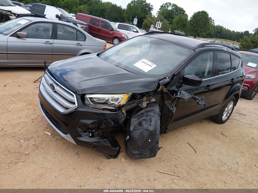 1FMCU9HD5JUA37046 2018 Ford Escape Sel photo 1