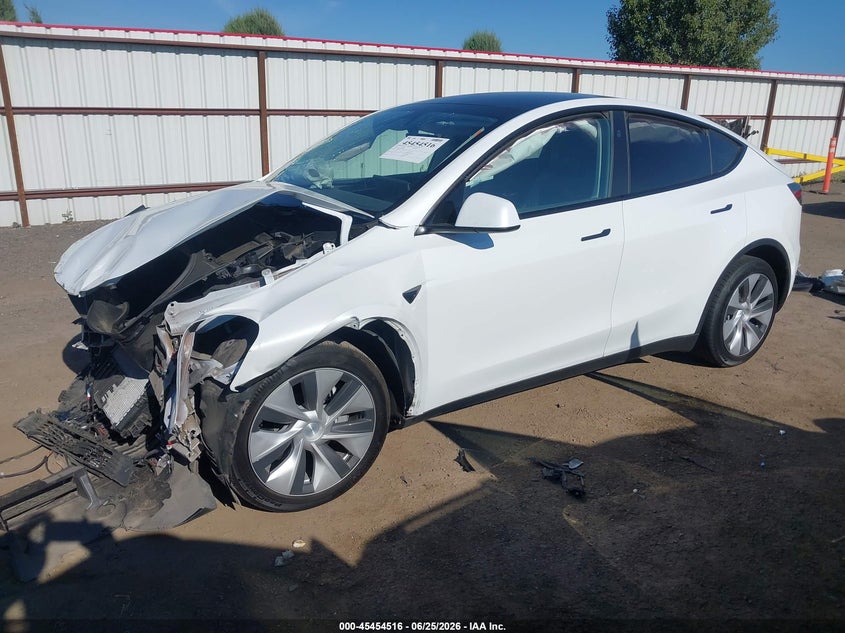 2024 TESLA MODEL Y auction photo 2