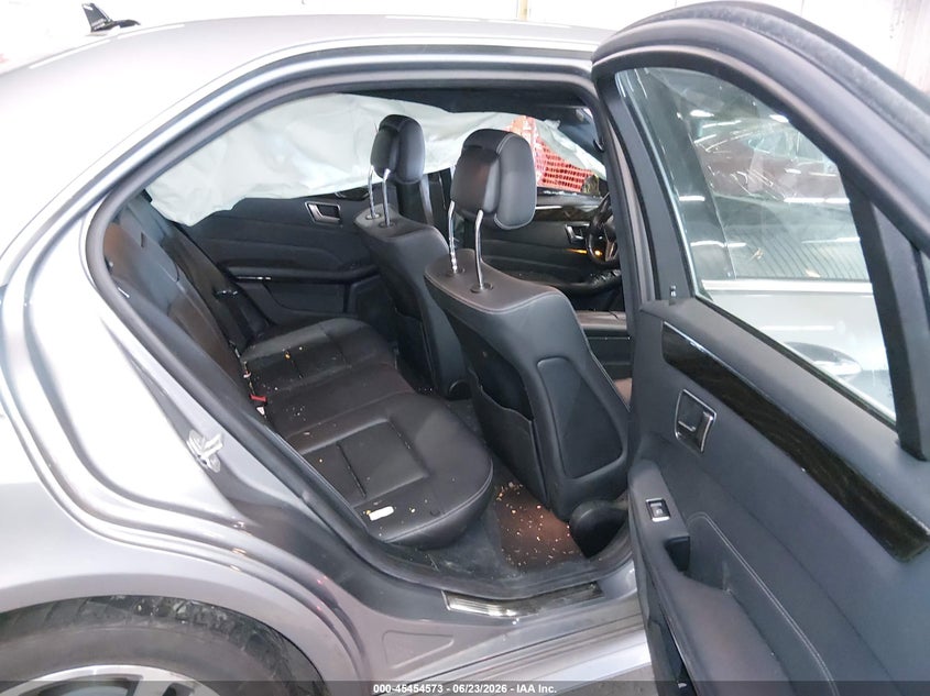 MERCEDES-BENZ E 250 BLUETEC - zdjęcie 8