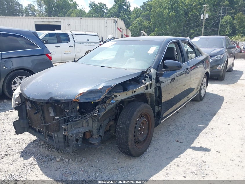 2013 TOYOTA CAMRY auction photo 2