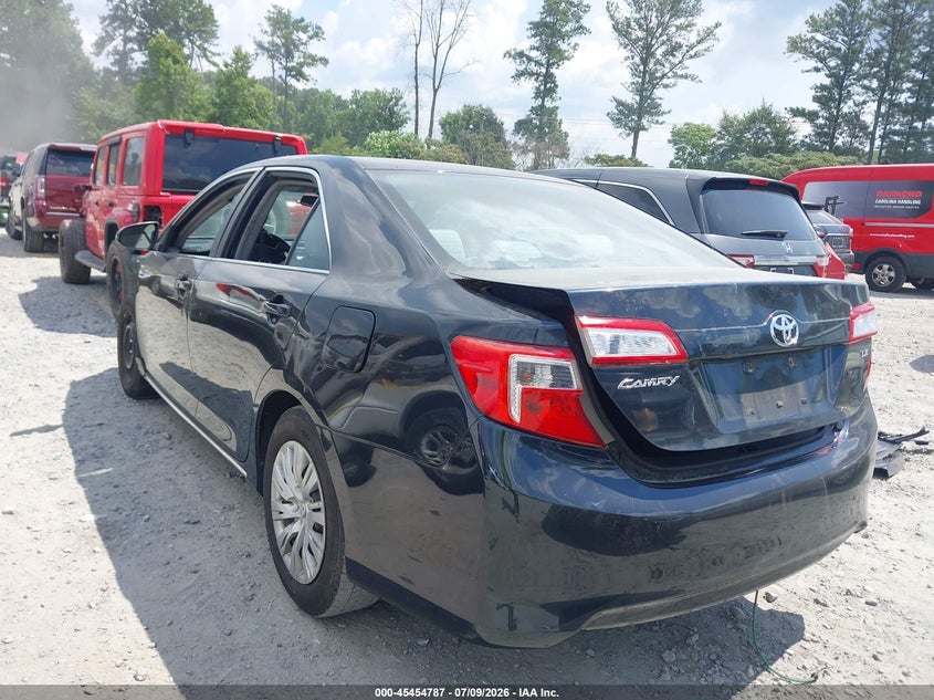 2013 TOYOTA CAMRY auction photo 3