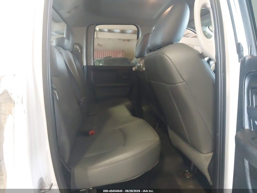 RAM 1500 CLASSIC 2019 VIN 1C6RR6FG1KS642844