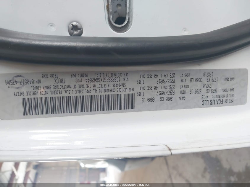 RAM 1500 CLASSIC 2019 VIN 1C6RR6FG1KS642844