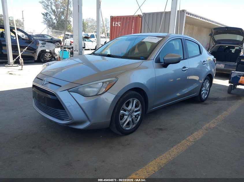 Vin: 3mydlbzv9gy143601, lot: 45952986, scion ia 20162