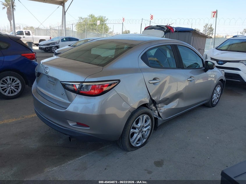 Vin: 3mydlbzv9gy143601, lot: 45952986, scion ia 20164
