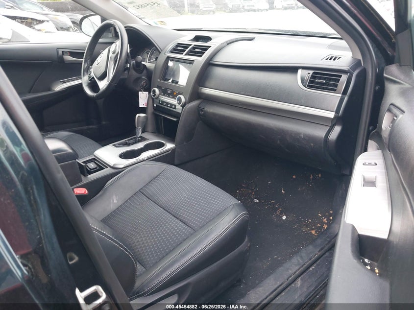 2014 TOYOTA CAMRY auction photo 5