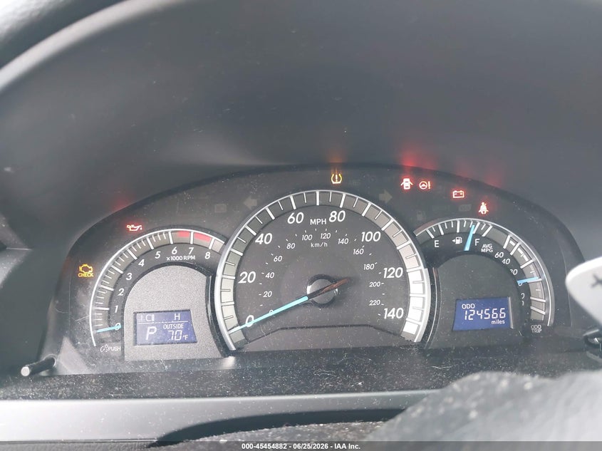 2014 TOYOTA CAMRY auction photo 7