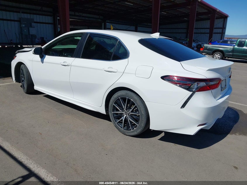 2023 TOYOTA CAMRY auction photo 3