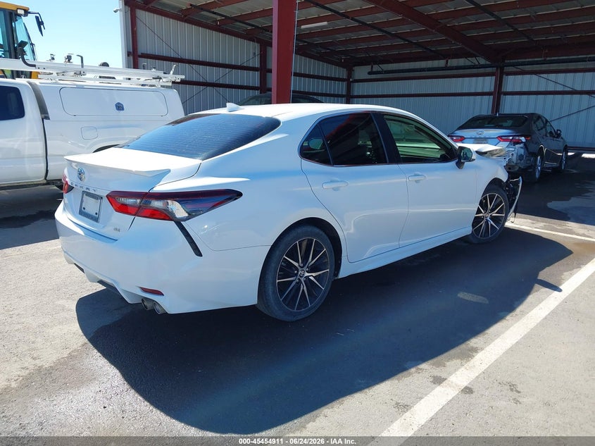 2023 TOYOTA CAMRY auction photo 4