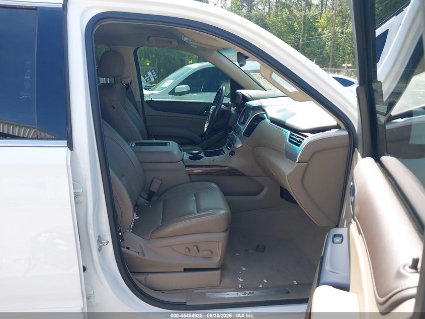 2019 GMC YUKON auction photo 5