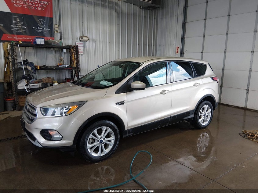Vin: 1fmcu9gd1hue18503, lot: 45953115, ford escape se 20172