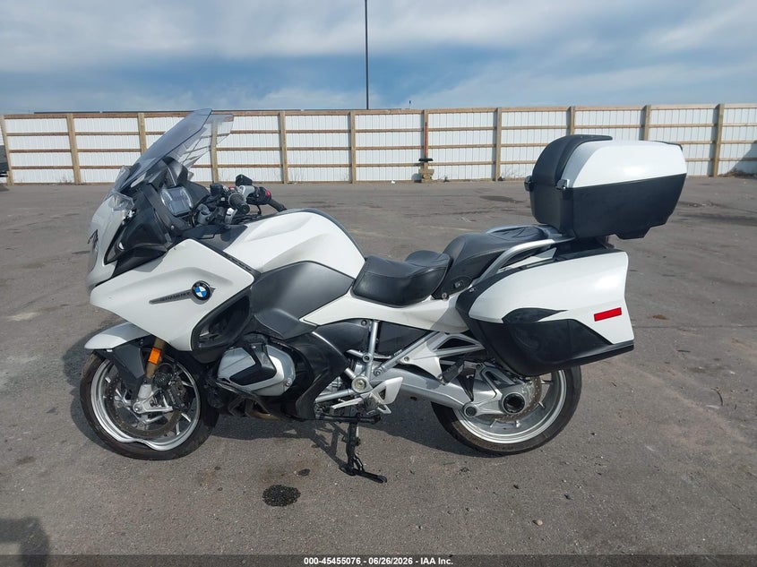 2019 BMW R 1250 Rt VIN: WB10J6308KZG33453 Lot: 45455076