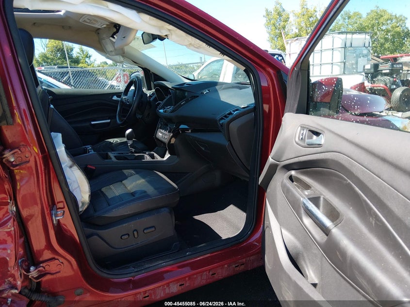 2017 FORD ESCAPE auction photo 5