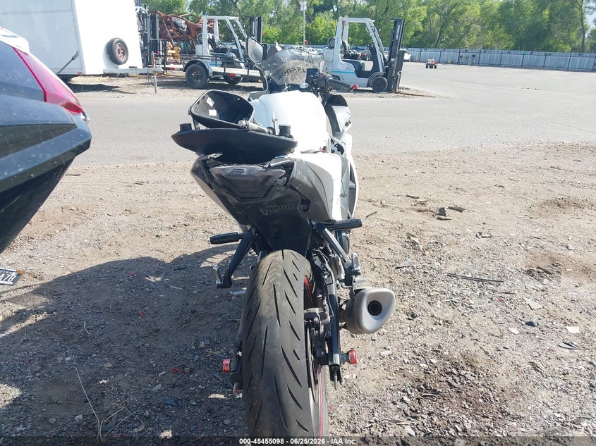 2017 Yamaha Yzfr3 A VIN: MH3RH15Y7HK002852 Lot: 45455098