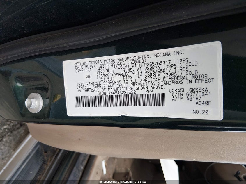2004 Toyota Sequoia Sr5 V8 VIN: 5TDBT44A94S227622 Lot: 45455169