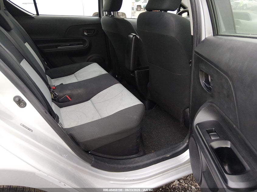 2015 Toyota Prius C Three VIN: JTDKDTB38F1584382 Lot: 45455198