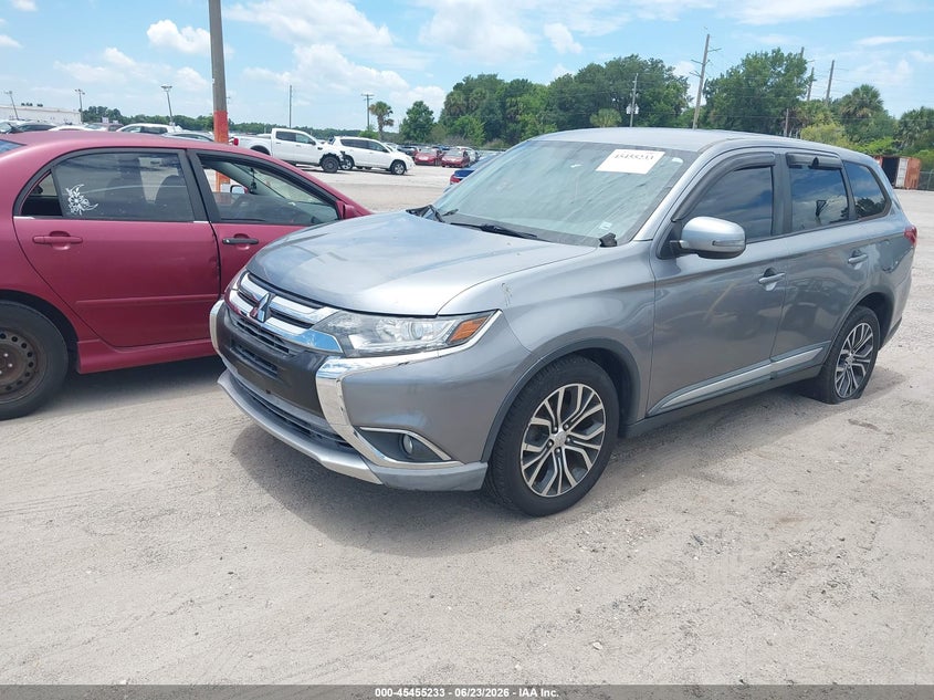 2016 MITSUBISHI OUTLANDER auction photo 2