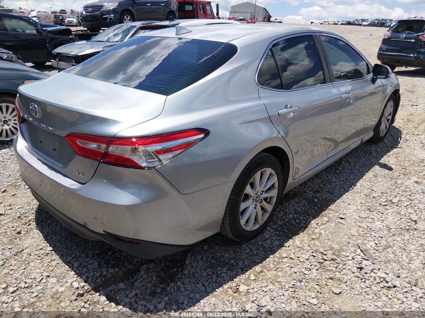 TOYOTA CAMRY - zdjęcie 4