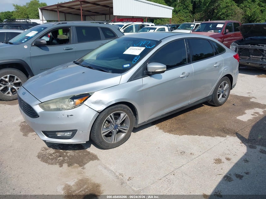Vin: 1fadp3fe4hl290194, lot: 45953379, ford focus se 20172