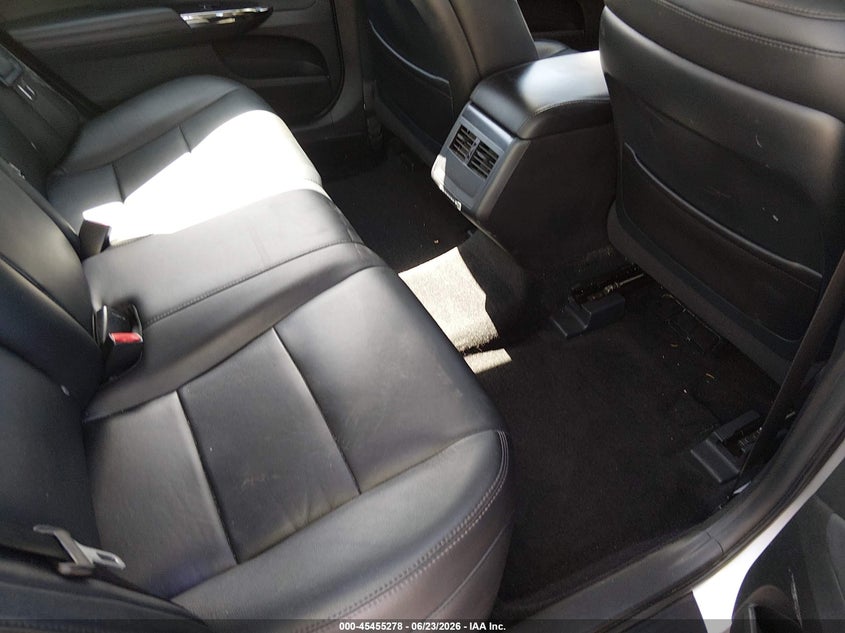 2016 TOYOTA AVALON auction photo 8