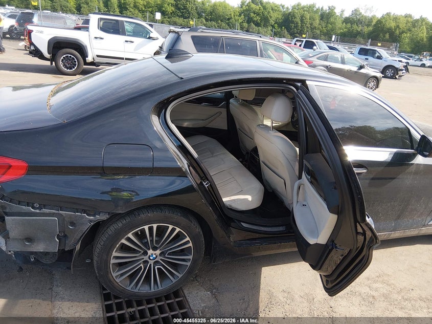 2017 BMW 540I auction photo 8