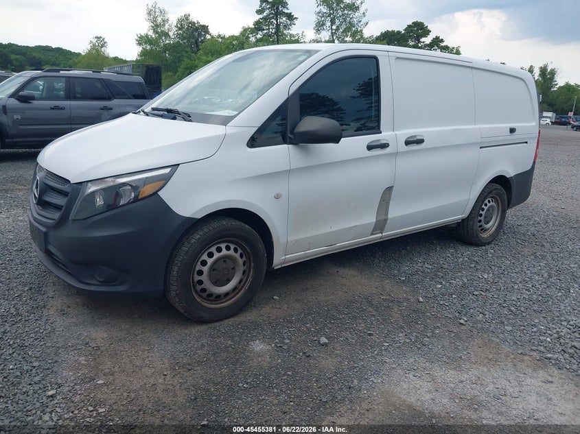 2019 MERCEDES-BENZ METRIS — Фото 2