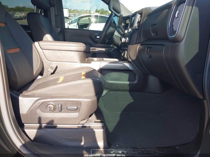 2023 GMC SIERRA 2500HD auction photo 5