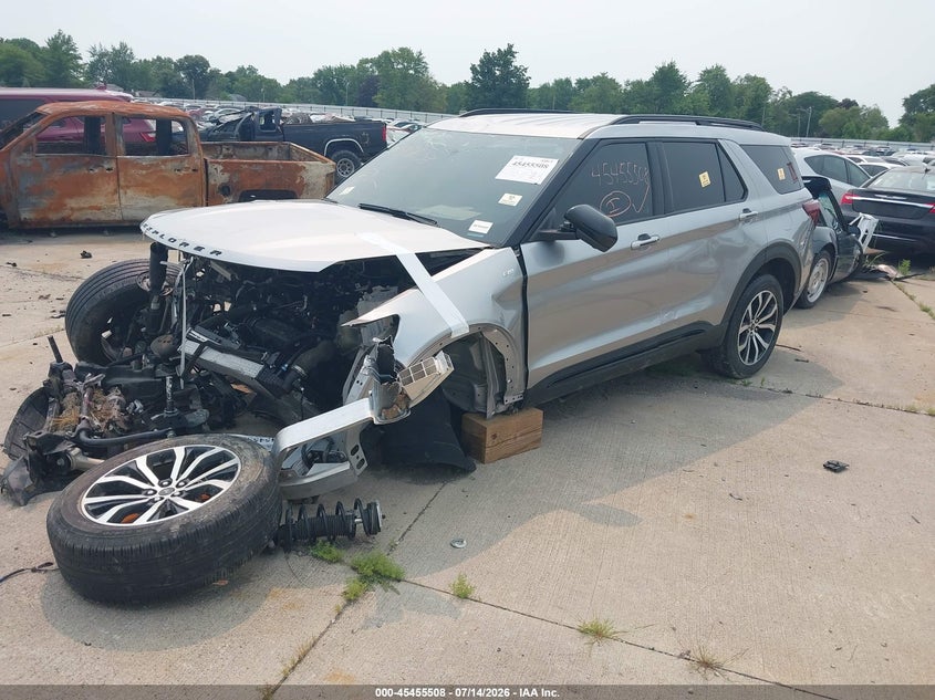 Vin: 1fmsk7kh2nga86629, lot: 45953621, ford explorer st-line 20222