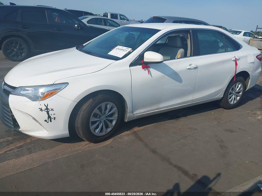 2017 Toyota Camry Le 4T1BF1FK8HU740465 photo 1