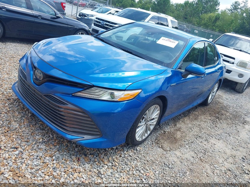 2019 TOYOTA CAMRY HYBRID auction photo 2