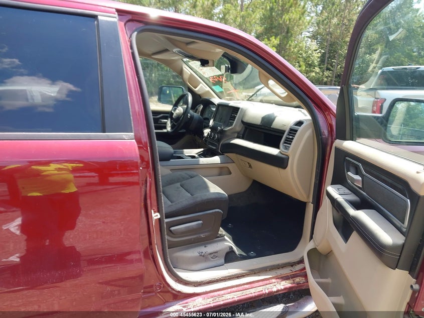 2020 RAM 1500 auction photo 5