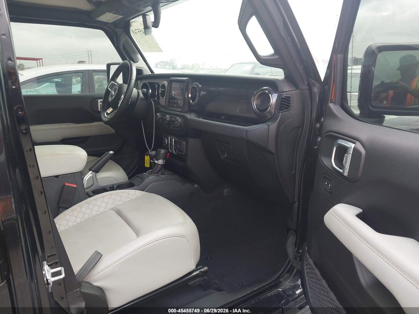 2021 JEEP WRANGLER 4XE auction photo 5
