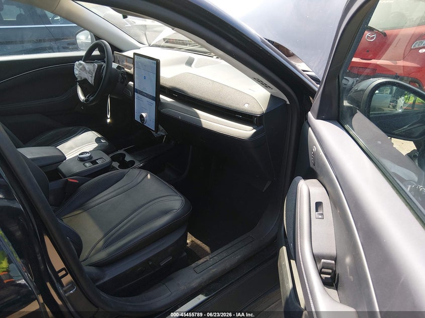 2024 FORD MUSTANG MACH-E auction photo 5
