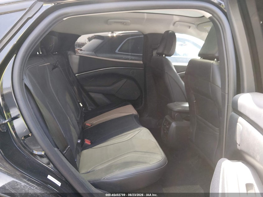 2024 FORD MUSTANG MACH-E auction photo 8