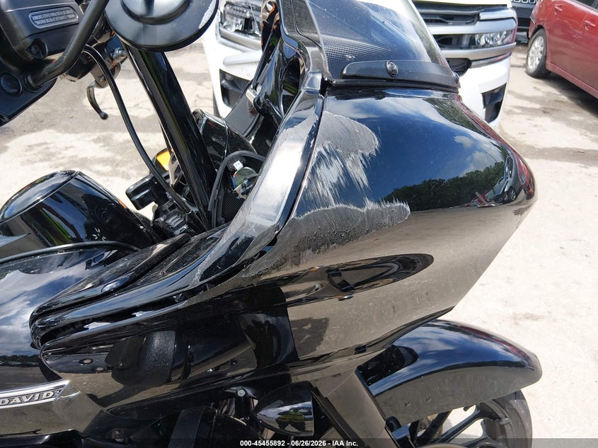 2018 Harley-Davidson Fltrxs Road Glide Special VIN: 1HD1KTC17JB601026 Lot: 45455892